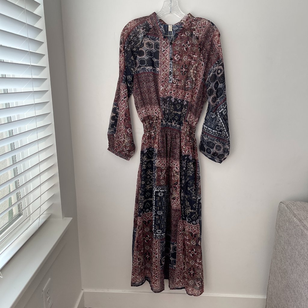 Luojia Long Sleeve Dress